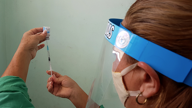 Avanza con éxito intervención sanitaria con candidato vacunal Abdala en Las Tunas