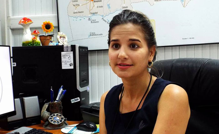Carmen Alonso Varona, especialista en Comunicación de Etecsa Las Tunas. (TIEMPO21 FOTO/Angeluis)