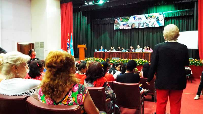 Mujeres de Las Tunas ratifican su compromiso con la Revolución