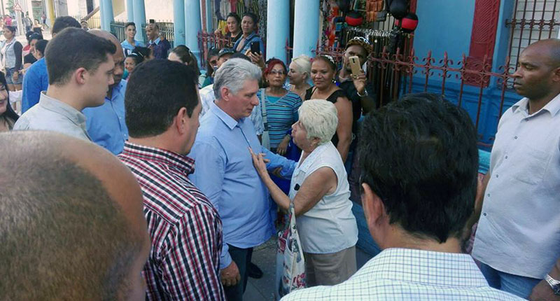 Presidente cubano visita industria siderúrgica de Las Tunas