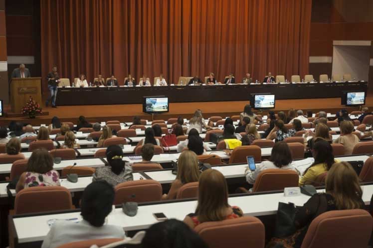 Concluye en Cuba Congreso Internacional Oftalmología 2018