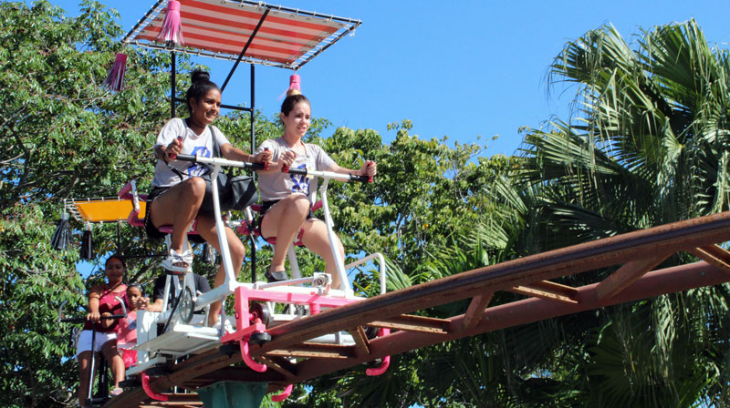 Felicidad y esparcimiento en Parque de diversiones de Las Tunas