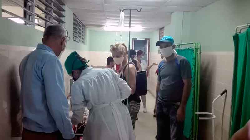 Cuatro muertos y 26 heridos en accidente masivo en municipio de Jesús Menéndez