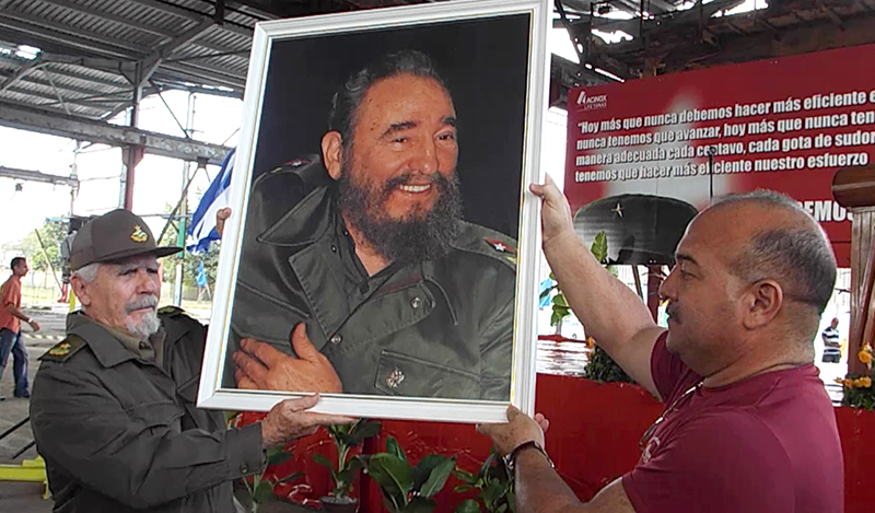 Rememoran en Las Tunas aniversario 30 de la fundación por Fidel Castro del Laminador 200 T