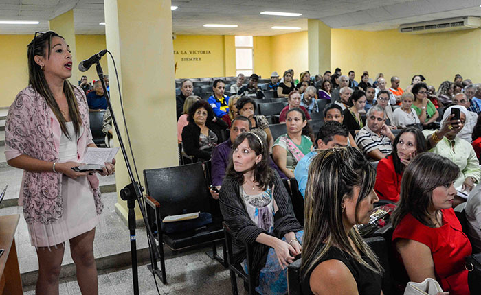 Periodistas de Las Tunas evalúan su labor en el último quinquenio Periodistas de Las Tunas evalúan su labor en el último quinquenio