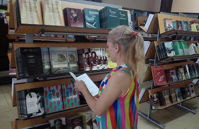 Librería Ateneo Fulgencio Oroz, coordenadas de la promoción literaria cubana