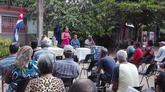 Desarrollan consulta popular del proyecto de Constitución comunidades de Amancio Desarrollan consulta popular del proyecto de Constitución comunidades de Amancio