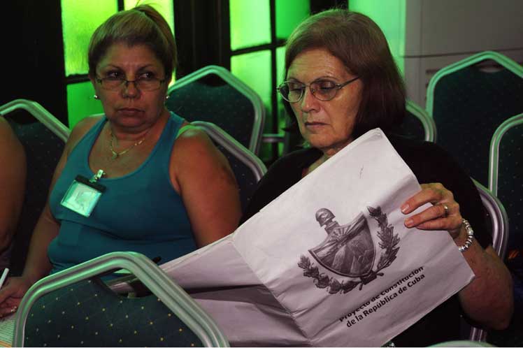 Continúa en Cuba consulta popular sobre nueva Constitución