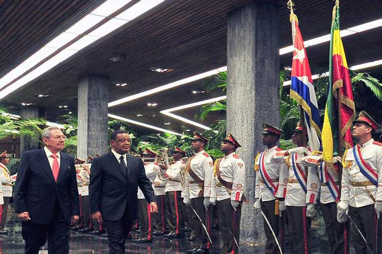 Presidentes de Cuba y Etiopía pasan revista a relaciones bilaterales