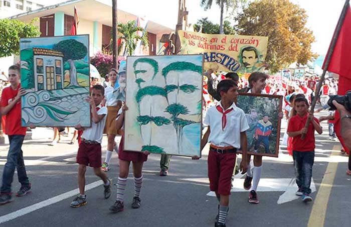 Celebran pioneros de Las Tunas cumpleaños de José Martí Celebran pioneros de Las Tunas cumpleaños de José Martí