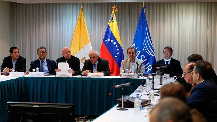 Venezolanos a las puertas de un diálogo decisivo