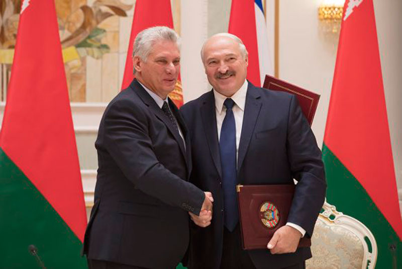 Alexander Lukashenko recibe a Díaz-Canel en el Palacio de la Independencia de Belarús