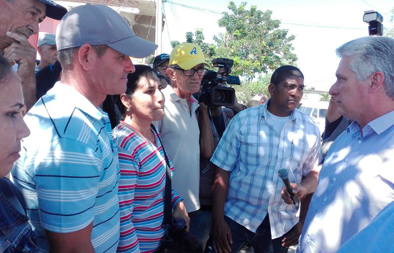 Díaz-Canel visita hospital pediátrico Raymundo Castro, de Puerto Padre