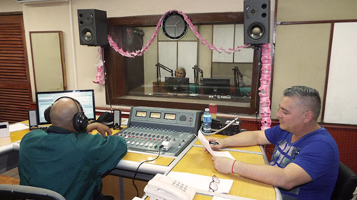 Radio Victoria celebra su aniversario 65 en el aire