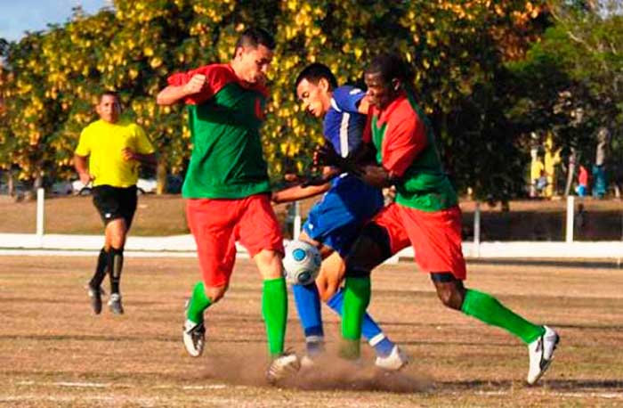 Equipo de fútbol de Las Tunas vence a La Habana