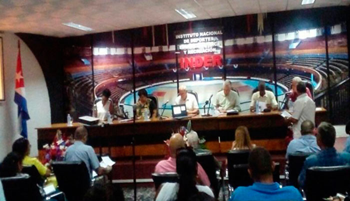 Presidente de Cuba participa en reunión sobre juegos centroamericanos Presidente de Cuba participa en reunión sobre juegos centroamericanos
