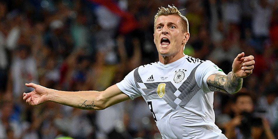 Alemania saca el paracaídas en el último suspiro y vuelve de la muerte Alemania saca el paracaídas en el último suspiro y vuelve de la muerte