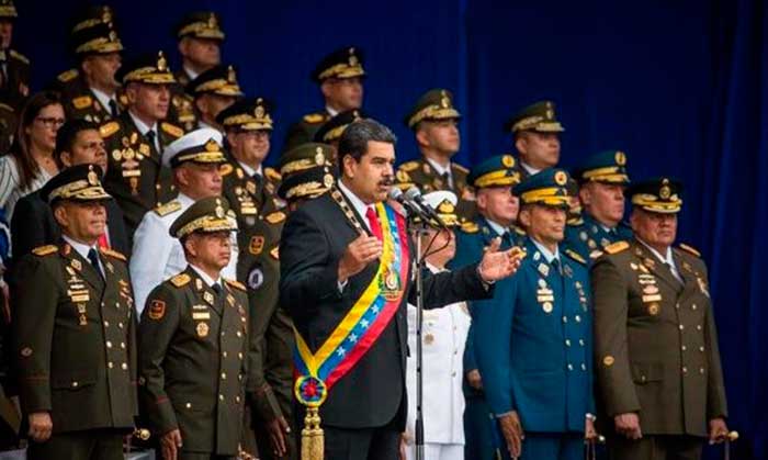 Ileso presidente Nicolás Maduro tras atentado en Caracas