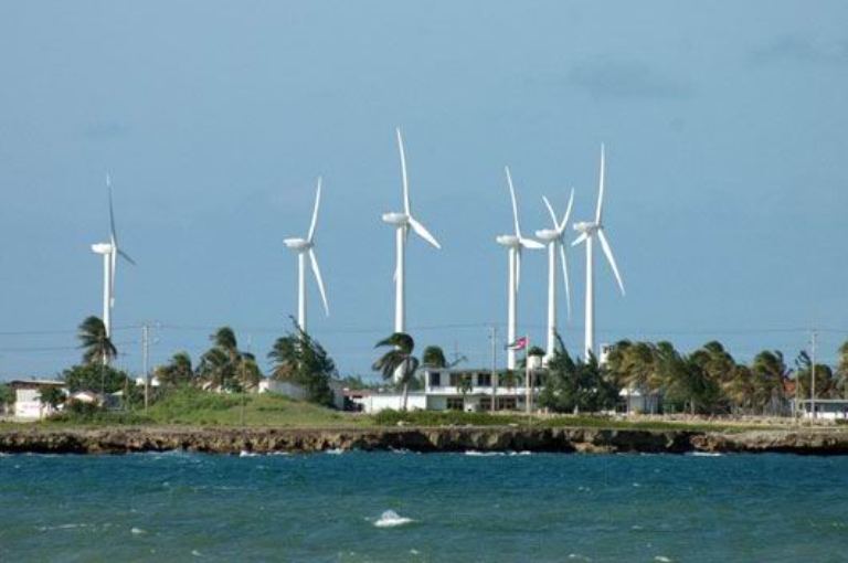 Cuba por la inversión extranjera en las energías renovables