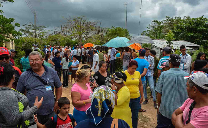 Muestras de condolencias en Las Tunas a fallecidos en accidente aéreo