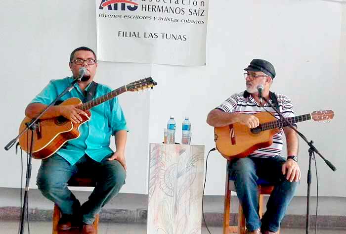 Cautivan en Las Tunas acordes trovadorescos de Eduardo Sosa y Pepe Ordaz