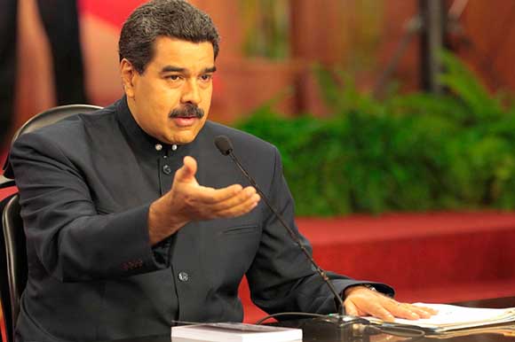 Presidente venezolano reitera compromiso con infancia del país