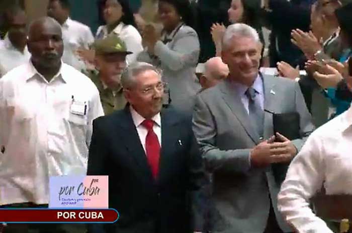 Asiste Raúl Castro a constitución de nuevo Parlamento cubano
