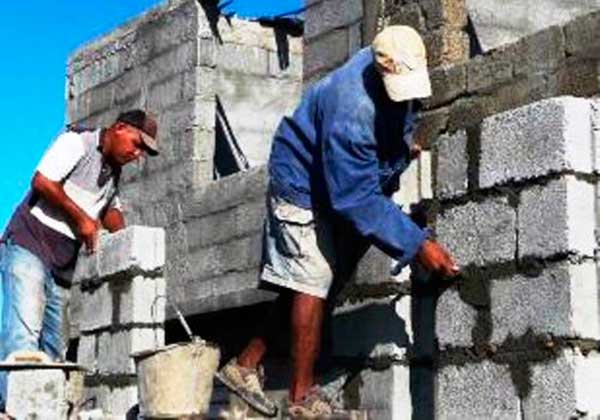 Priorizan en Las Tunas programa de construcción de viviendas
