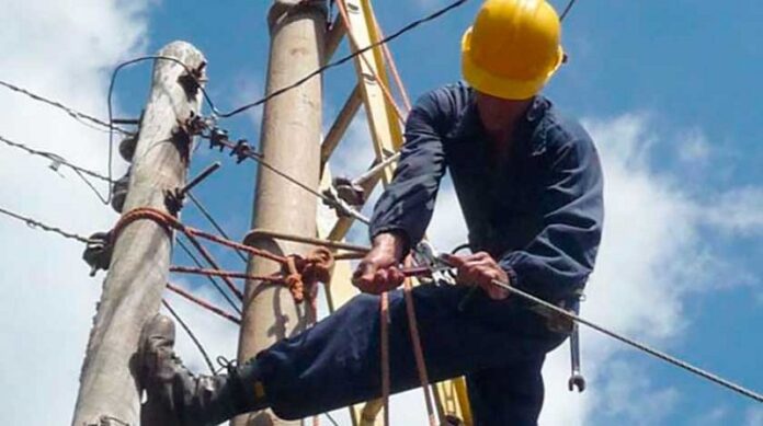 Celebran en Las Tunas Día del Trabajador Eléctrico