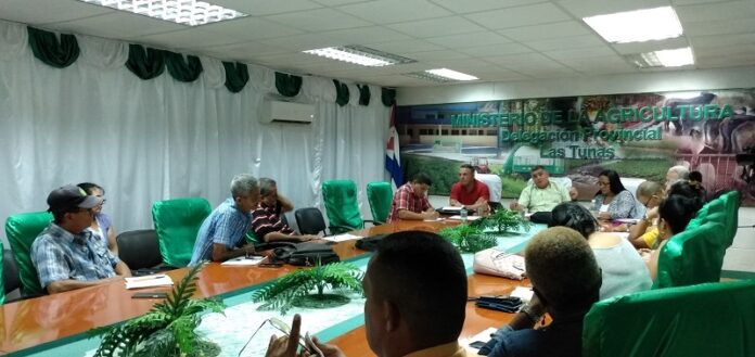 De visita en Las Tunas comisiones del Parlamento Cubano