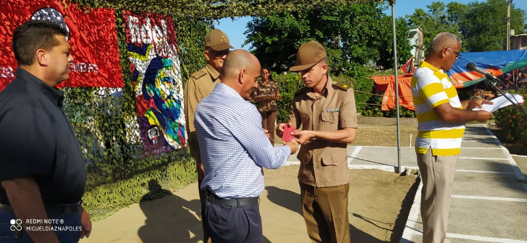 Conmemoran aniversario 61 de las Fuerzas Armadas Revolucionarias