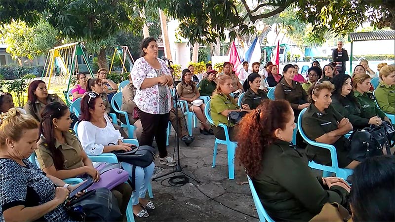 Dialogo original y provechoso: la mujer y su protagonismo