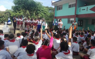 Celebran elecciones pioneros del municipio de Colombia