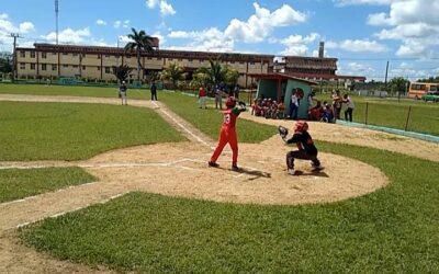Bayamo vence por partida doble a Las Tunas en tope beisbolero de la categoría 11-12 años