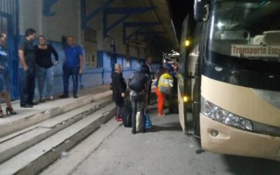 Trasladados a sus destinos pasajeros del tren 16 Holguín-Habana descarrilado en Las Tunas