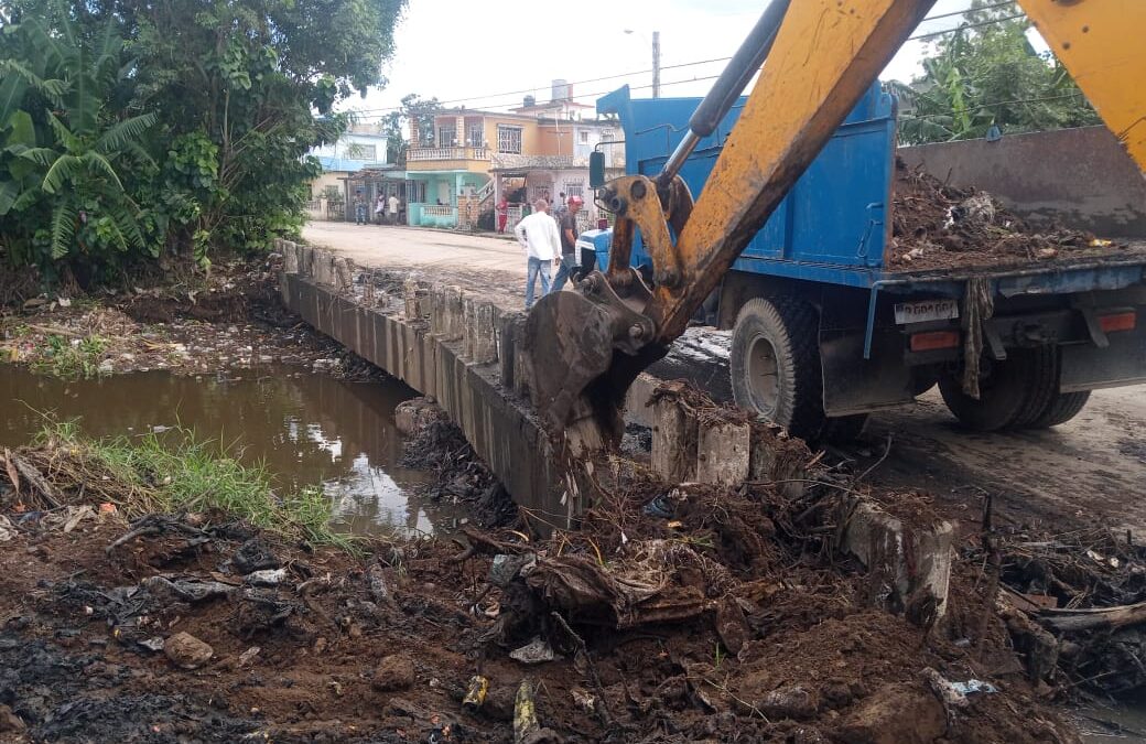 Intensifican en Las Tunas medidas de la Defensa Civil ante amenaza del huracán Melissa