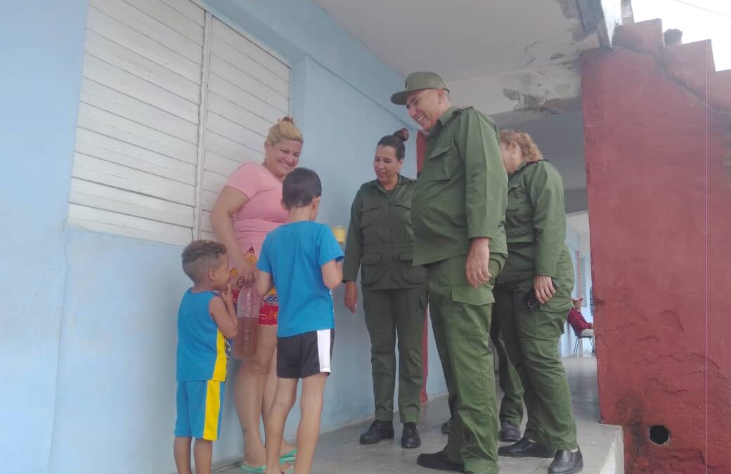 Constata Presidente de Consejo de Defensa Provincial atención en centros protección en Puerto Padre