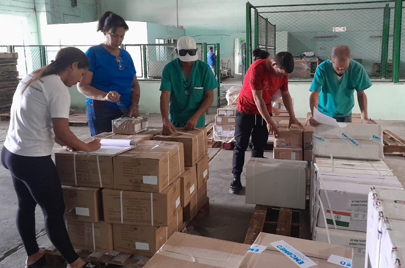 trabajadores de la drogueria LT
