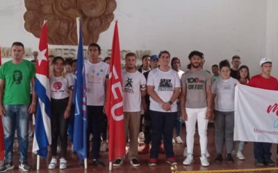Abanderan en Las Tunas Brigada Juvenil Centenario