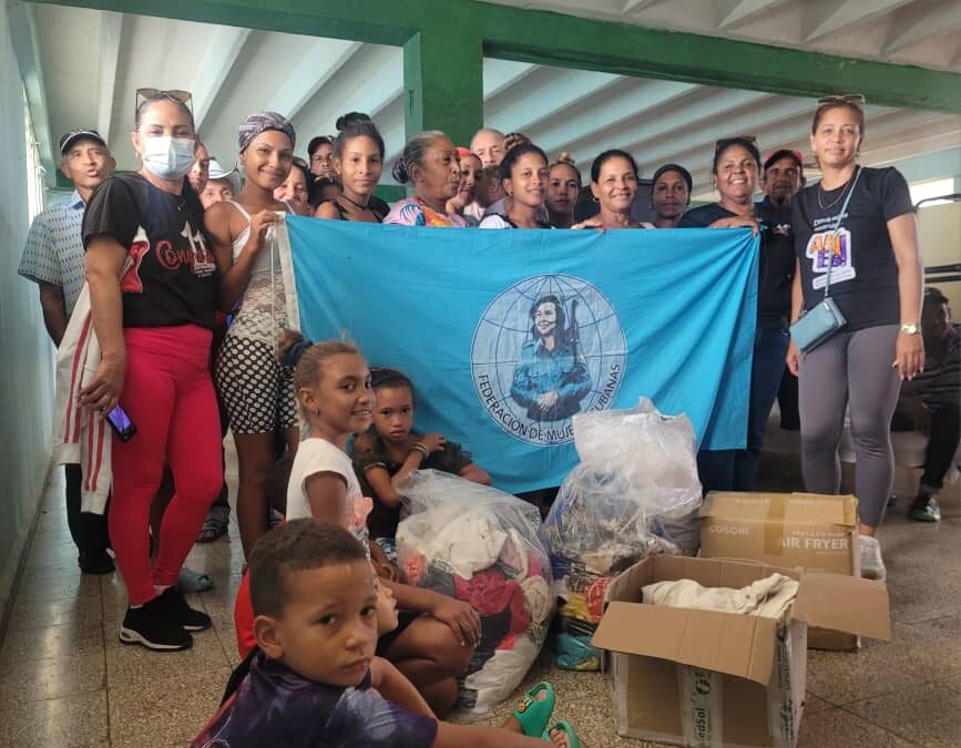 Solidaridad en acción: Federación de Mujeres Cubanas apoya a evacuados en Las Tunas
