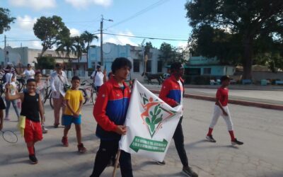 Recorre Amancio bandera conmemorativa por el Día de la Cultura Física y el Deporte