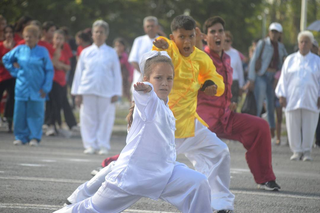 Las Tunas celebró a ritmo de festival deportivo por el Día de la Cultura Física y el Deporte Las Tunas celebró a ritmo de festival deportivo por el Día de la Cultura Física y el Deporte