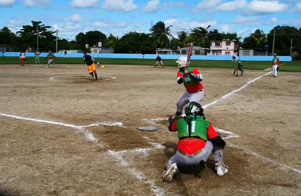 Equipo de Softbol de Las Tunas librará la batalla decisiva por el ascenso
