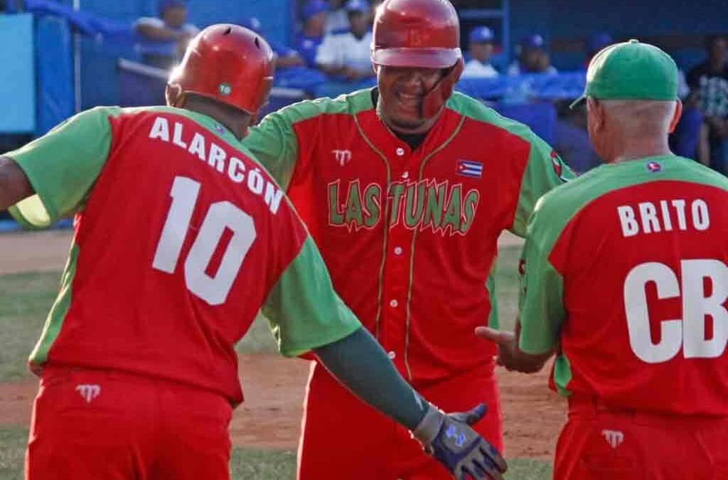 Clásico de altura en el Latino: Leñadores vs Industriales, duelo por la cima