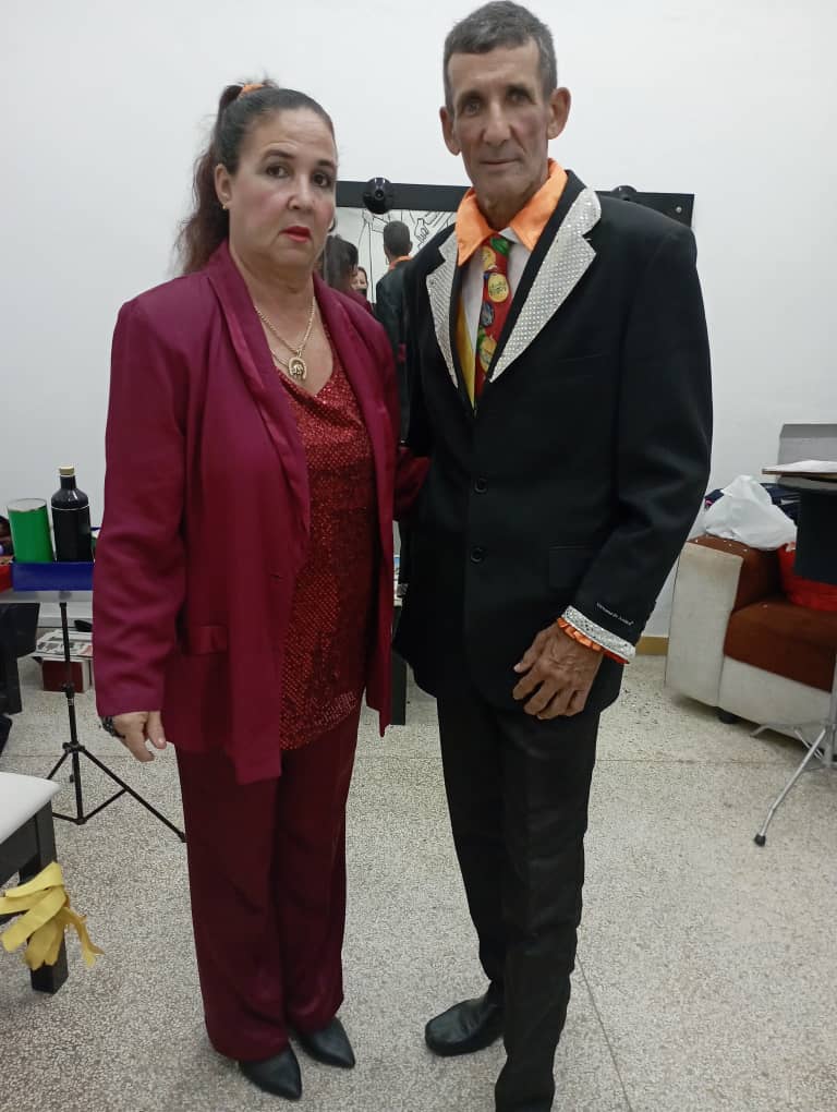 El Festival Ánfora 2025 corona la magia en Las Tunas en cita de condecoraciones El Festival Ánfora 2025 corona la magia en Las Tunas en cita de condecoraciones