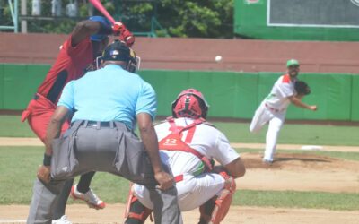 La Serie Nacional se reanuda con un duelo vibrante entre Leñadores y Cocodrilos