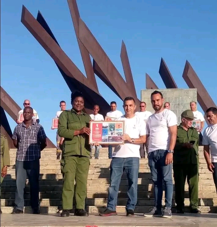 Regresaron a casa trabajadores de la Empresa Eléctrica de Las Tunas