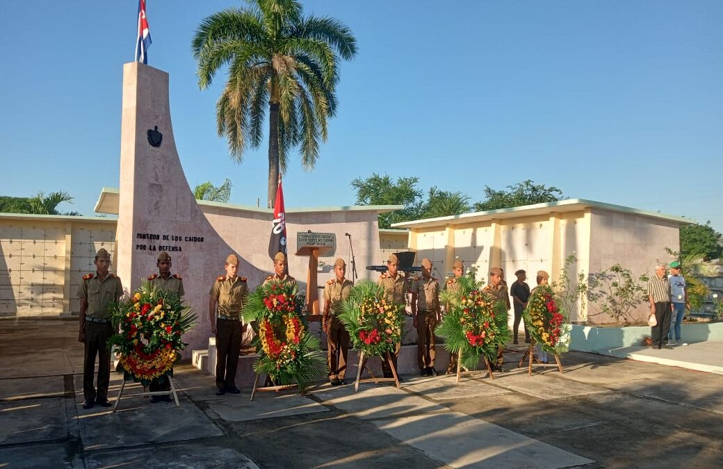 Rinden homenaje en Las Tunas a Maceo y a los caídos en misiones internacionalistas