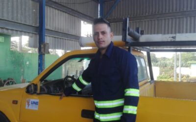 Un liniero eléctrico con vocación y amor por la familia