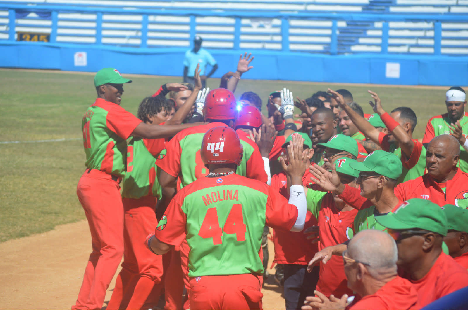 Messenger_creation_647350E0-8AD2-4ADA-BEDE-EDEFE6071612